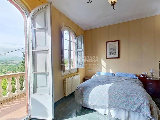 Casa en venta en Cerdanyola Del Vallès, Montflorit