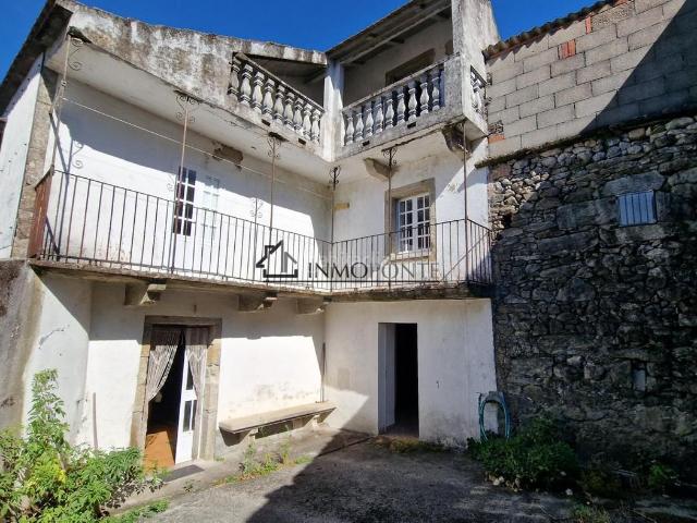 Casa en venta en Cerdedo Cotobade, Pontevedra