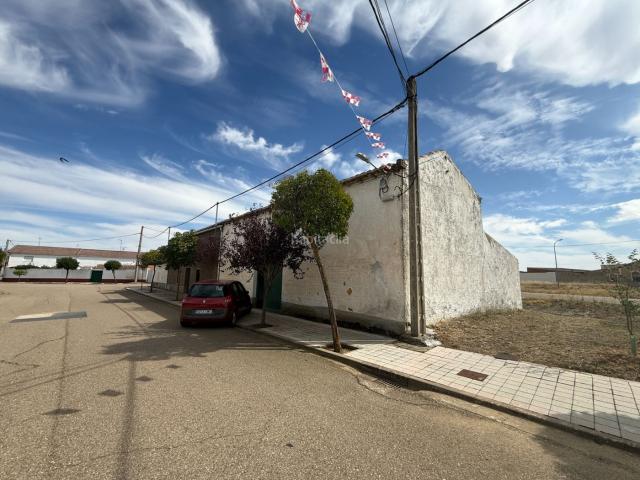 Casa en venta en Cervatos De La Cueza, Castilla y León