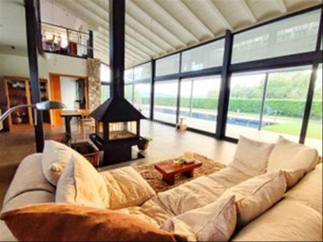 Casa en venta en Cervià De Ter, Girona