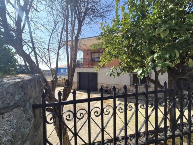 Casa en venta en Chapinería, Madrid