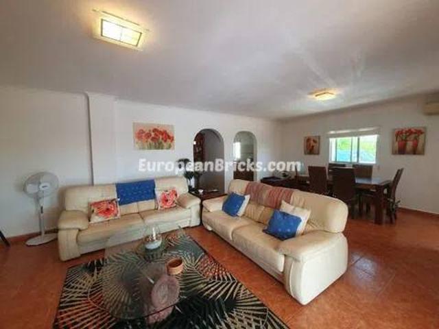 Casa en venta en La Canal de Navarrés, Valencia