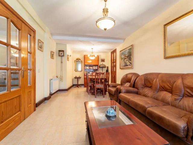 Casa en venta en Chiloeches, Castilla-La Mancha