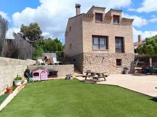 Casa en venta en Chiloeches, Castilla-La Mancha
