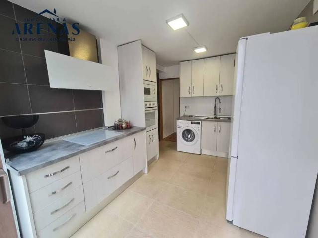 Casa en venta en Chimeneas, Granada
