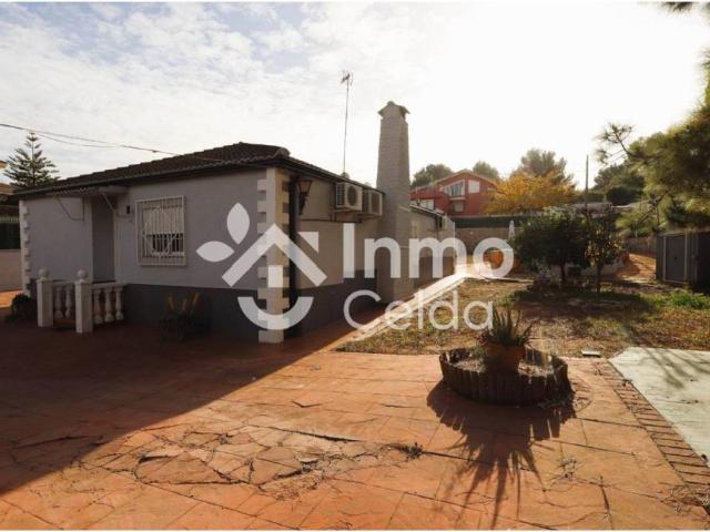 Casa en venta en La Hoya de Buñol, Valencia