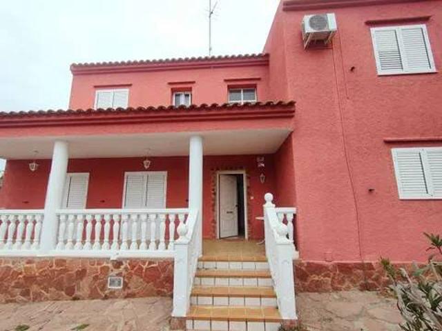 Casa en venta en La Hoya de Buñol, Valencia