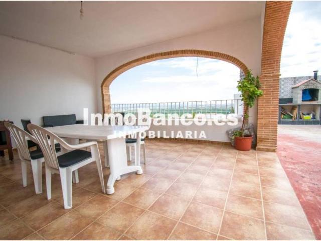Casa en venta en La Hoya de Buñol, Valencia