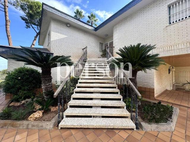 Casa en venta en La Hoya de Buñol, Valencia