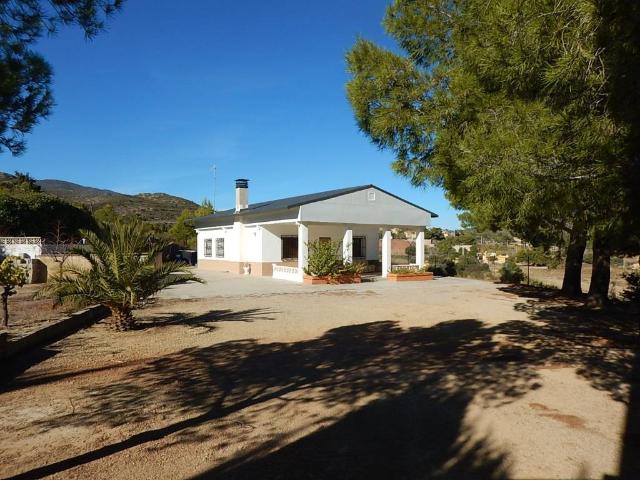 Casa en venta en Chiva