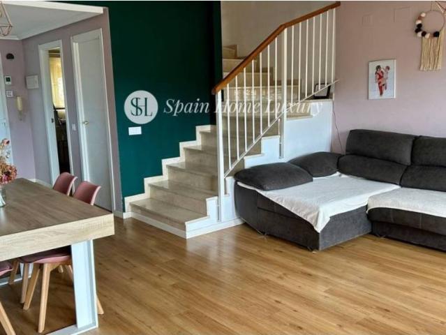 Casa en venta en Chiva, Valencia