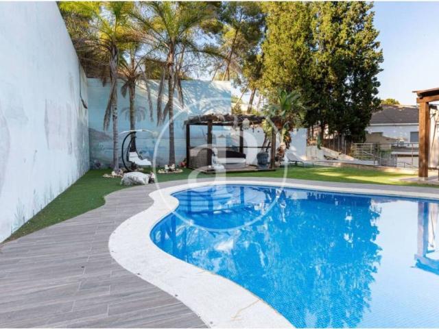 Casa en venta en La Hoya de Buñol, Valencia
