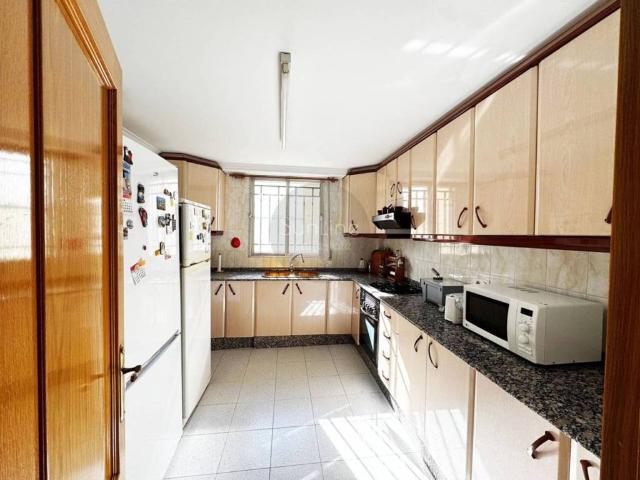 Casa en venta en La Hoya de Buñol, Valencia