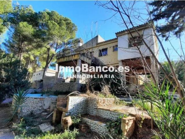 Casa en venta en La Hoya de Buñol, Valencia