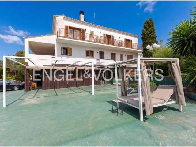 Casa en venta en La Hoya de Buñol, Valencia