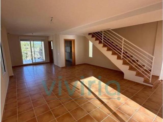 Casa en venta en La Hoya de Buñol, Valencia