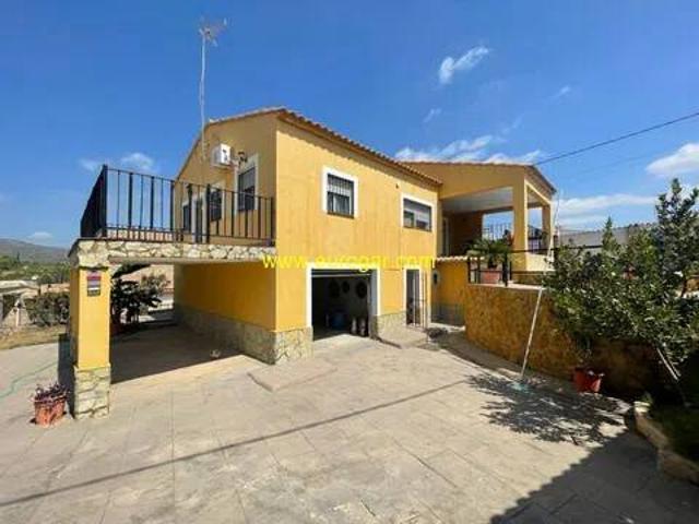 Casa en venta en La Hoya de Buñol, Valencia