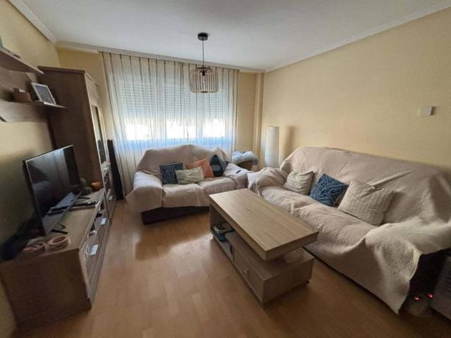 Casa en venta en Chozas De Abajo, Castilla y León