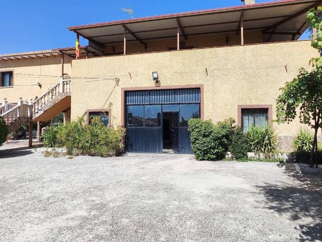 Casa en venta en Chozas De Canales, Castilla-La Mancha