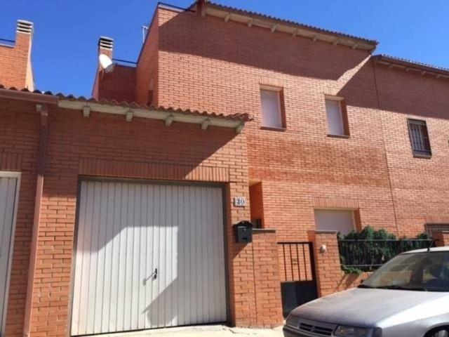 Casa en venta en Chozas De Canales, Castilla-La Mancha