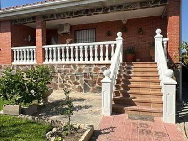 Casa en venta en Chozas De Canales, Castilla-La Mancha