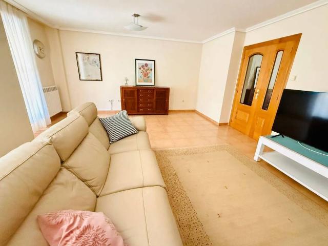 Casa en venta en Cistérniga, Valladolid