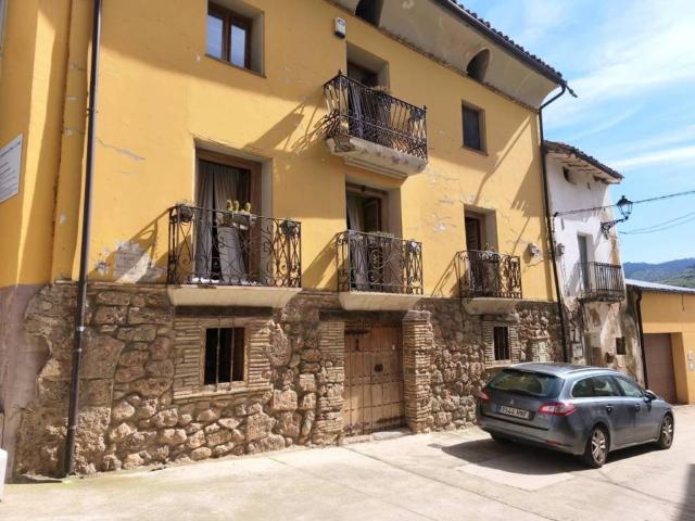 Casa en venta en Clavijo, La Rioja