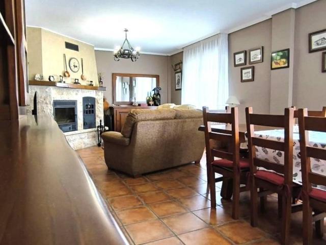 Casa en venta en Clavijo, La Rioja