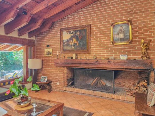 CASA EN VENTA EN CLUB DE GOLF AVÁNDARO