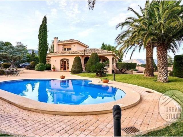 Casa en venta en el Comtat, Valencia