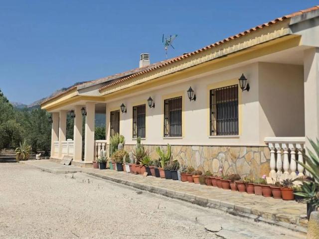 Casa en venta en Cocentaina