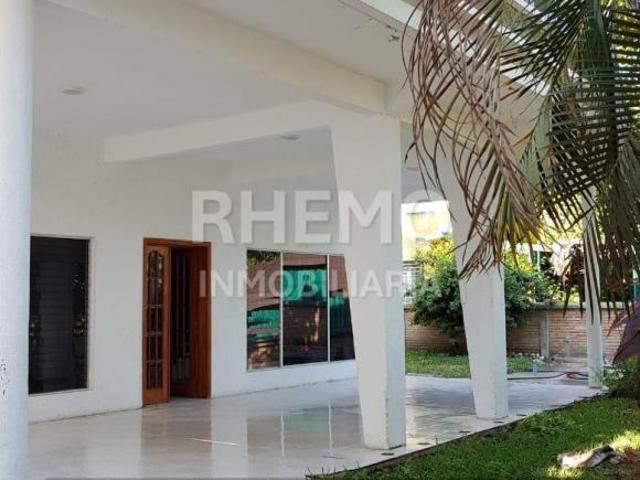 Casa en Venta en Col. 27 de Septiembre, Poza Rica, Ver