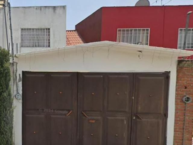 Casa en venta en San Antonio La Isla, Estado de México