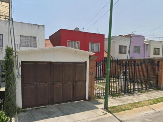 Casa en venta en San Antonio La Isla, Estado de México