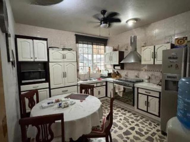 Casa en Venta en Col. La Rueda en Poza Rica, Ver