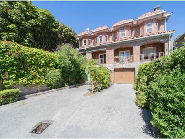 Casa en venta en Collado Mediano, Madrid