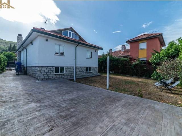 Casa en venta en Collado Mediano, Madrid