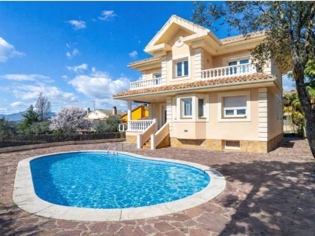 Casa en venta en Dominio de Fontenebro, Collado