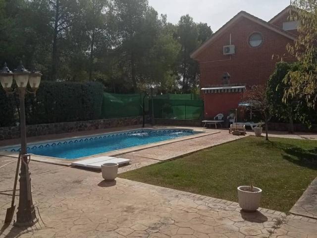 Casa en venta en Colmenar De Oreja, Madrid