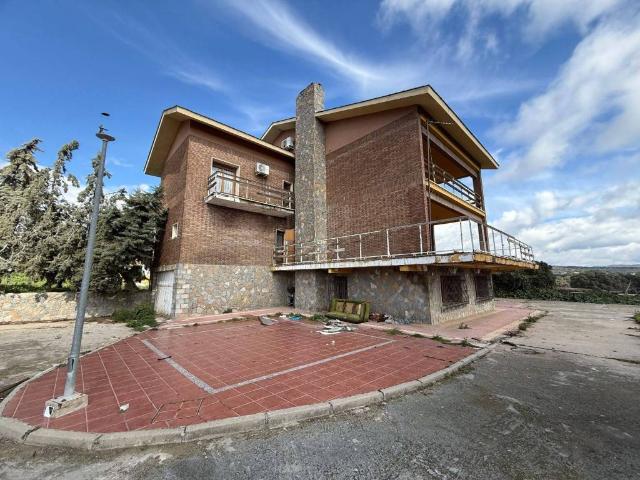 Casa en venta en Colmenar Del Arroyo