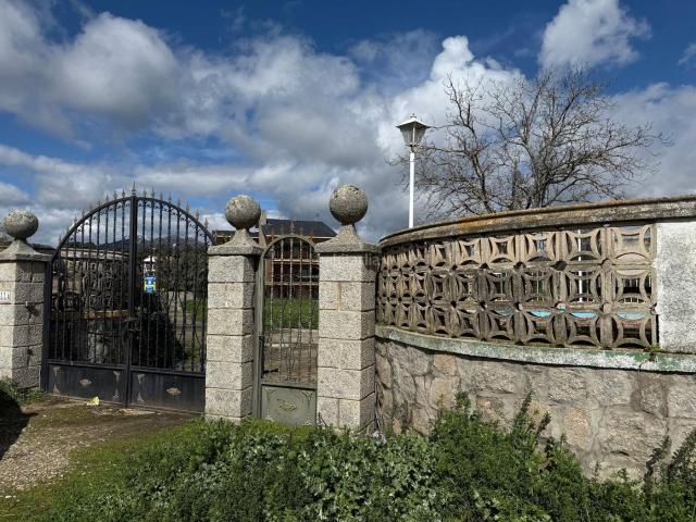 Casa en venta en Colmenar Del Arroyo