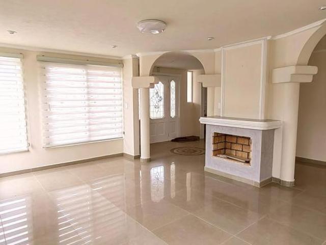 Casa en Venta en Colonia la Providencia Metepec