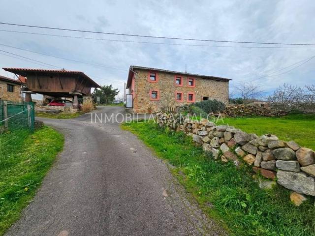 Casa en venta en Colunga