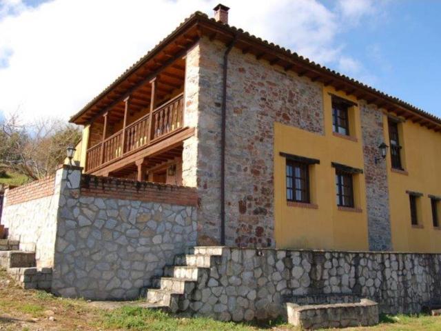 Casa en venta en Colunga, Pernús