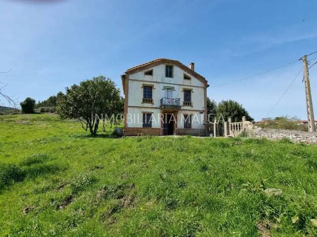 Casa en venta en Colunga, Asturias