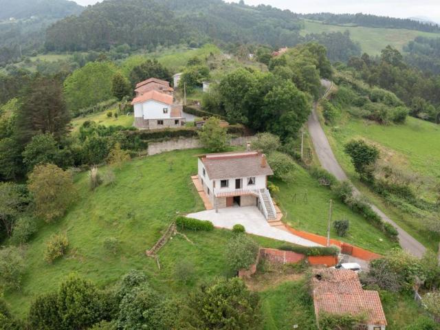 Casa en venta en Colunga, Carrandi