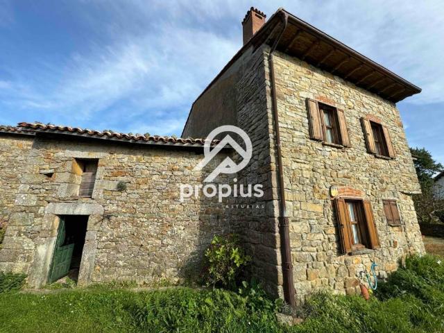 Casa en venta en Colunga