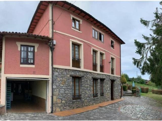 Casa en venta en Colunga