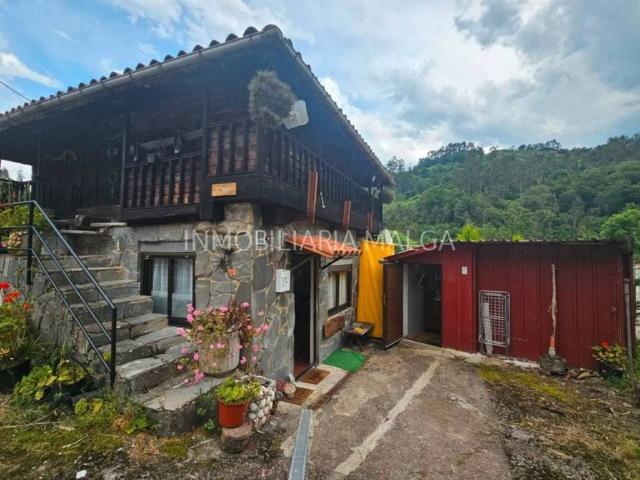 Casa en venta en Colunga