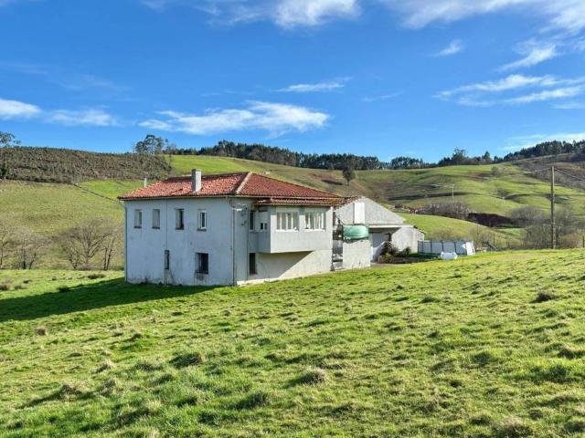 Casa en venta en Comillas, Cantabria